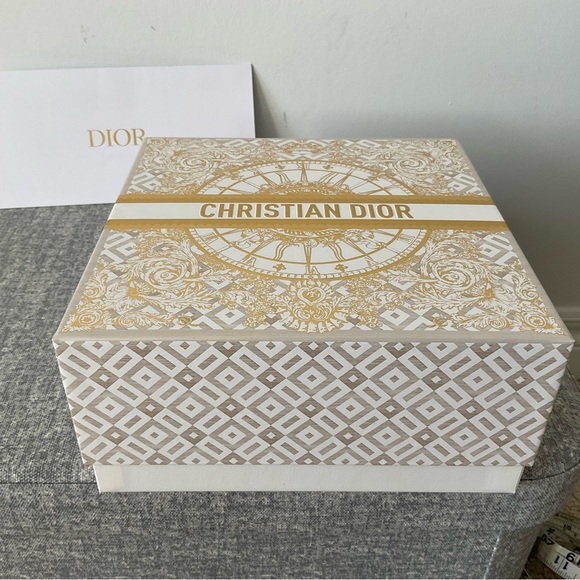 Dior Gift Box Gold and white measures 8.5 x 8.5 x 4 inches new - Picture 2 of 4